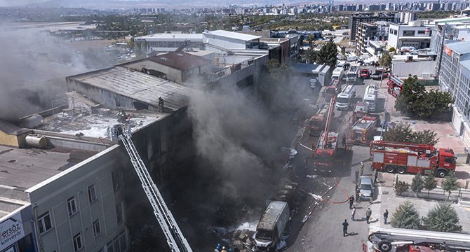 Ankara’da sanayi sitesinde yangın: 2 ölü
