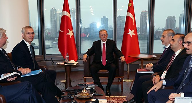 Erdoğan, NATO Genel Sekreteri Jens Stoltenberg'i kabul etti
