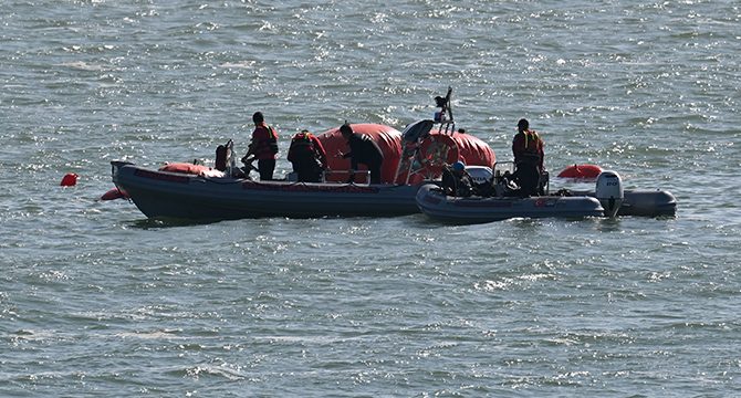 İzmir'de düşen helikopterdeki son personelin cesedine ulaşıldı