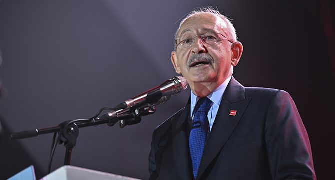 Kılıçdaroğlu: CHP, umutsuzluğu yıkacak tek adrestir